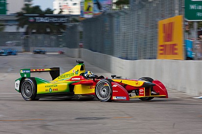 Di Grassi on top again in final Long Beach practice