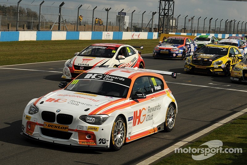 Priaulx claims pole position on BTCC return