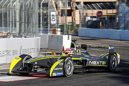 Piquet Jr s'impose et devient le 6e vainqueur en 6 courses !