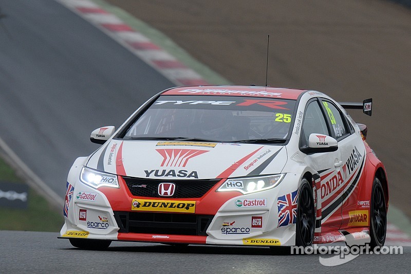 Neal fends off Goff for Brands finale win