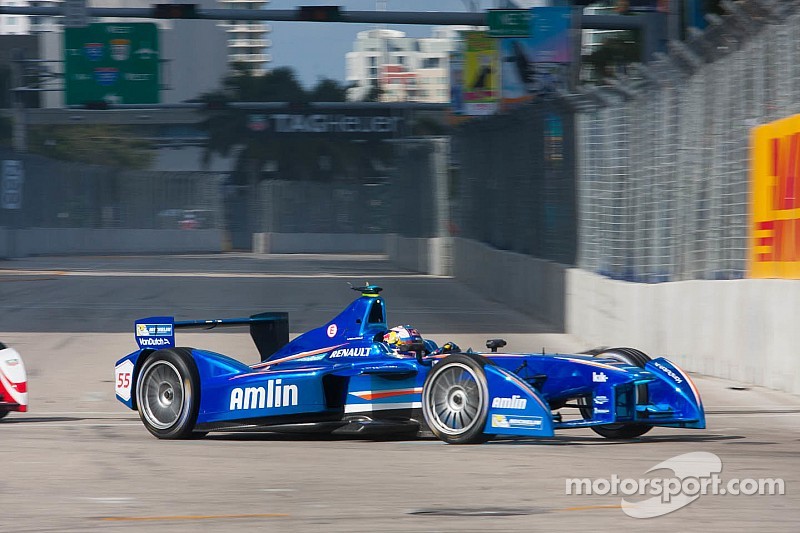 Amlin Aguri takes 7th Place in the Long Beach ePrix