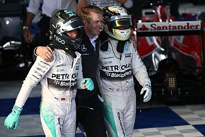 Mercedes force Hamilton et Rosberg à l'union sacrée face à Ferrari