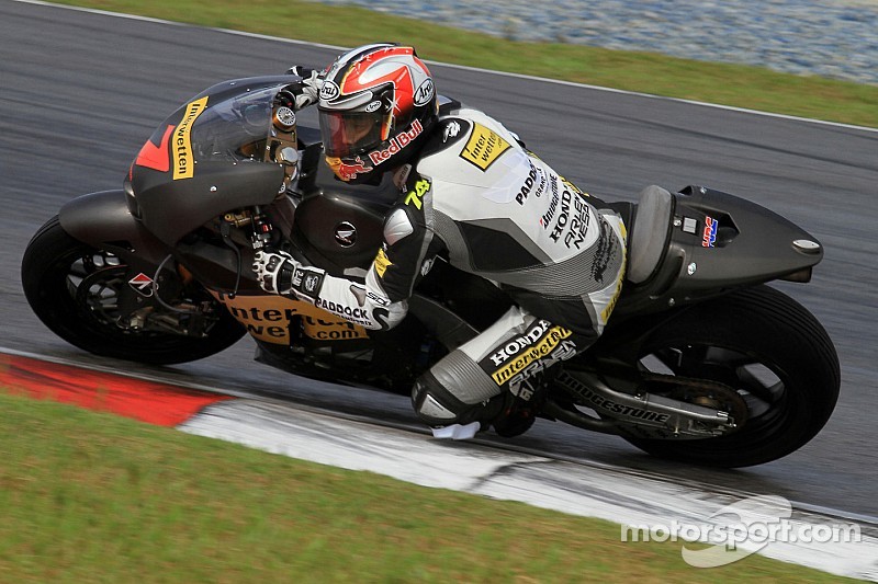 Hiroshi Aoyama disfruta suplir a Pedrosa