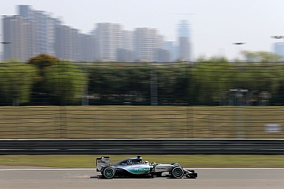 Hamilton leads as Mercedes dominates