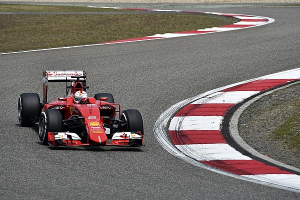 Vettel - "L'objectif est d'être les premiers derrière Mercedes"