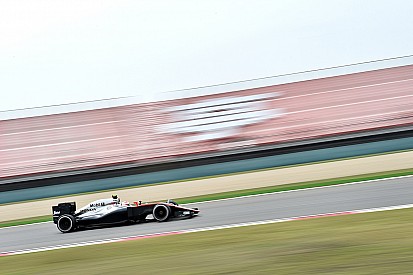 В McLaren сдержанно оценивают итоги пятницы