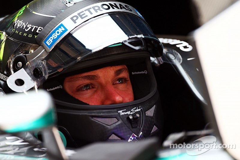 Villeneuve: Ferrari's strong pace "bad news" for Rosberg