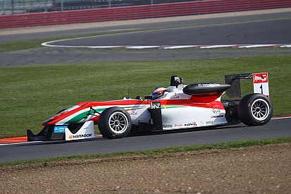 Rosenqvist takes clean sweep of Silverstone poles