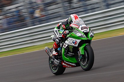 Rea edges team mate Sykes on Day 1 at Motorland Aragon
