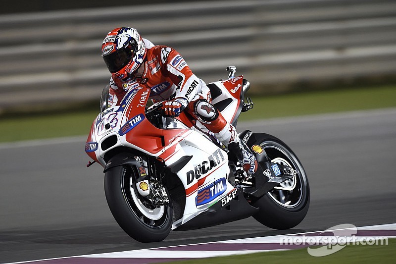 Dovizioso lidera en una práctica mojada en Austin