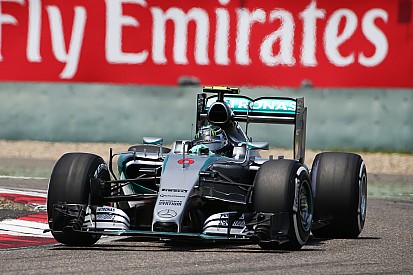 Brundle: "Rosberg debe recuperar la mente sobre Hamilton"