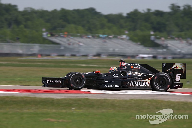 Húmeda victoria para Hinchcliffe en Nueva Orleans