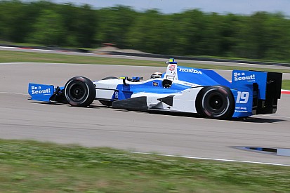 IndyCar crew member requires stitches after being struck at NOLA - video