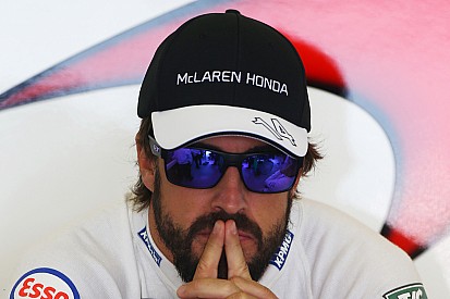 Alonso downplays Twitter controversy