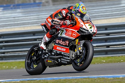 Provisional pole for Davies and the Aruba.it Racing at Assen
