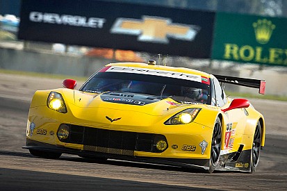Magnussen ready for Long Beach street fight