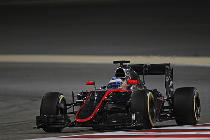 Alonso feliz, pero no piensa en puntos