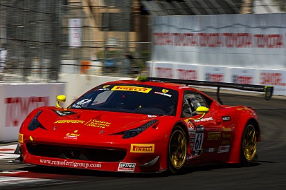 Beretta takes GT pole at Long Beach