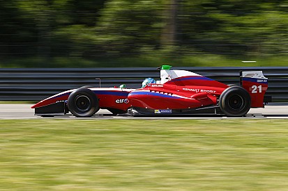 Zeta Corse пропустит начало сезона