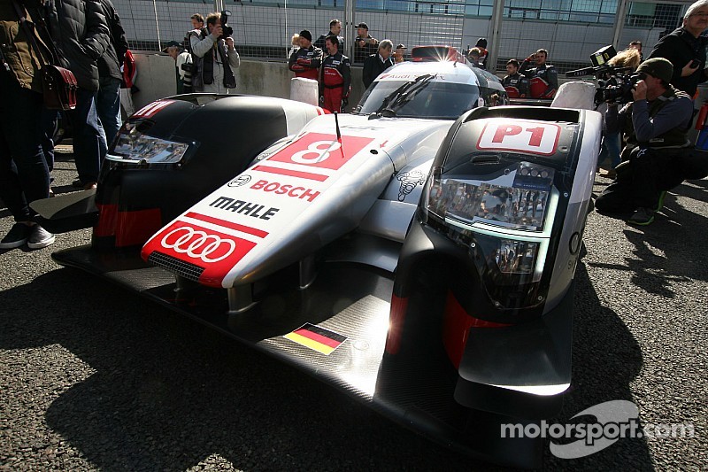 #8 Audi Sport Team Joest Audi R18 e-tron quattro : Lucas di Grassi, Loic Duval, Oliver Jarvis