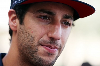 Marko: Ricciardo on "same level" as Vettel
