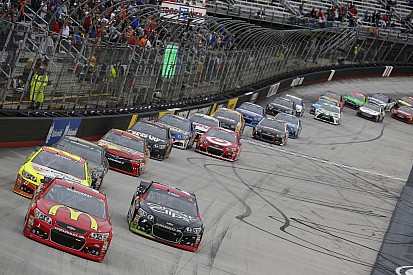 McMurray se da la vuelta antes de Talladega