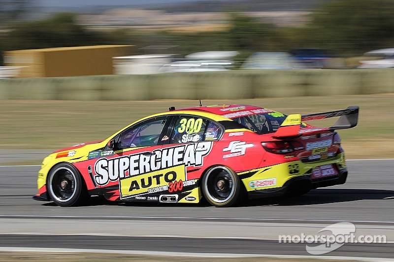 Slade tops second V8 Supercars practice