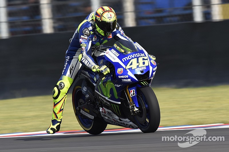 Rossi se queja de una "moto inestable" en Jerez