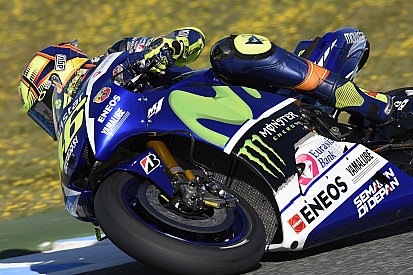 Rossi sigue al mando en Moto GP