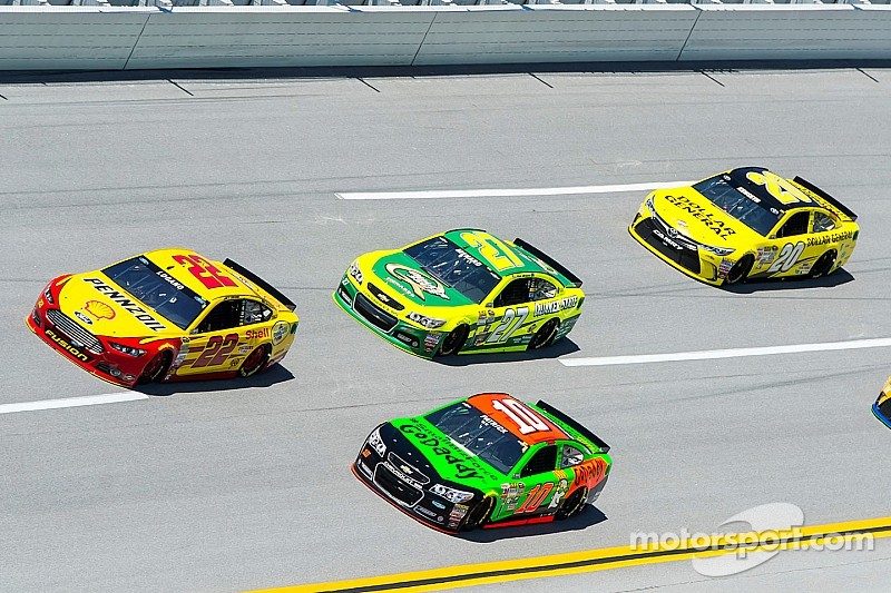Follow the leader at Talladega: Drivers explain end of race