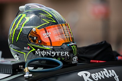 Kyle Busch returns to the cockpit of a race car