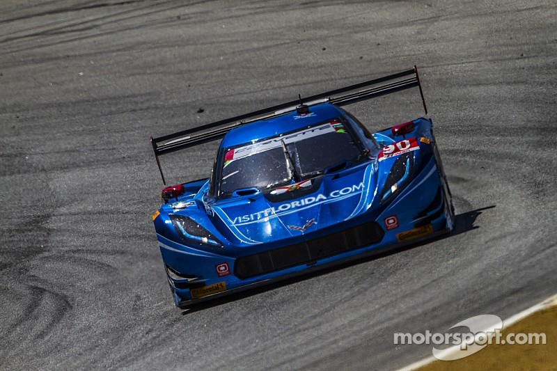 Triunfa Richard Westbrook en Laguna Seca
