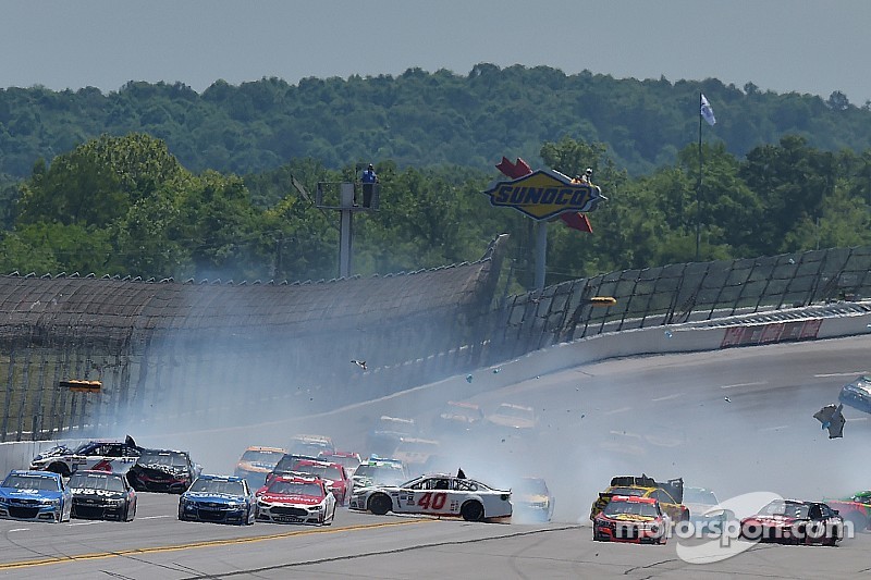 La falta de banderas amarillas en Talladega