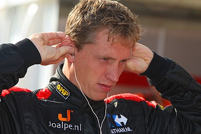 Jaap Van Lagen remplacera James Thompson sur la Nordschleife