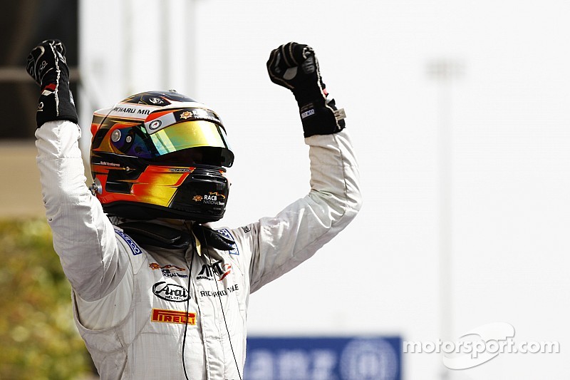 Vandoorne con la pole position para España