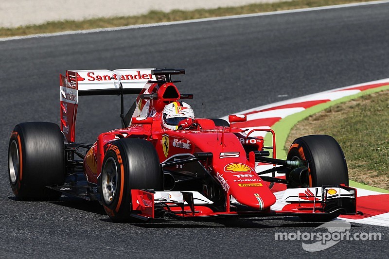 Vettel s'est intercalé entre les Mercedes