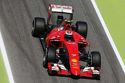 Raikkonen hindered by bizarre tyre blanket incident