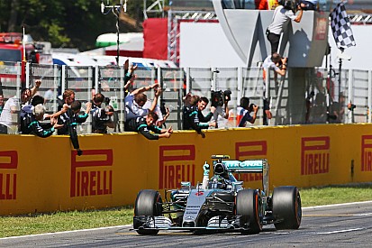 Rosberg s'impose à Barcelone au volant d'une Mercedes dominatrice