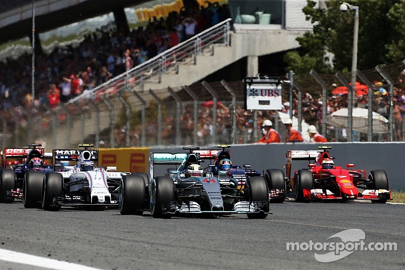 Drivers' and constructors' standings after Spanish GP
