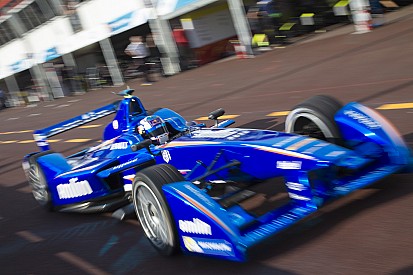 Amlin Aguri recruits F1 business guru