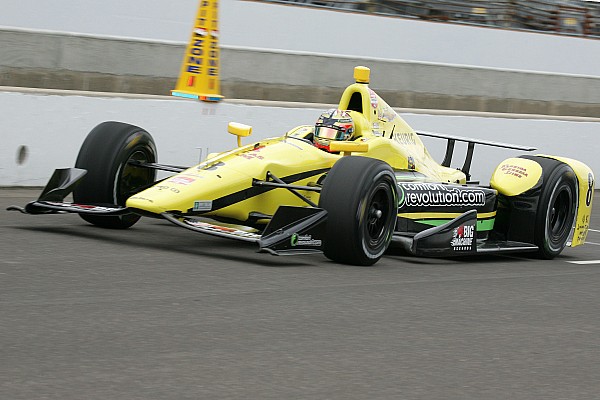 Карам возглавил протокол первой тренировки перед Indy 500
