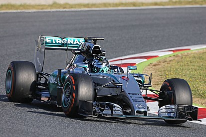 Rosberg quickest on first day of F1 testing