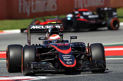 Alonso prend la défense de Button après sa phrase polémique