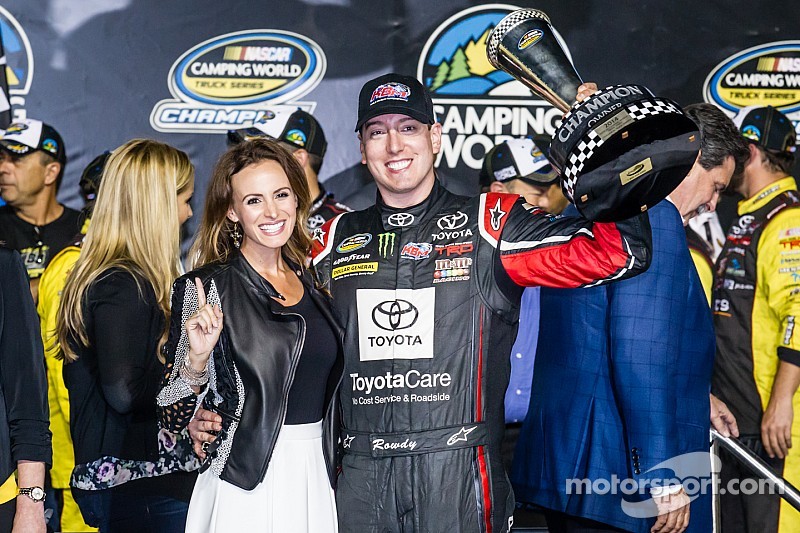 NASCAR waives Chase eligibility for Kyle Busch