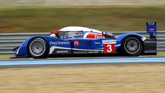 Si ferma la Peugeot 908 di punta!