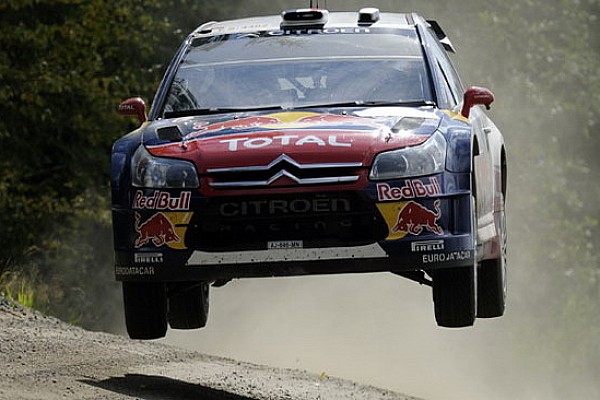 PS13: Ogier sale al secondo posto, Latvala resta in testa