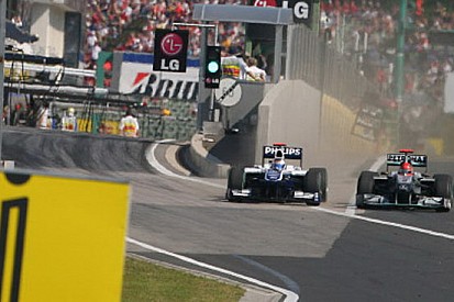 Schumacher punito per la scorrettezza a Barrichello