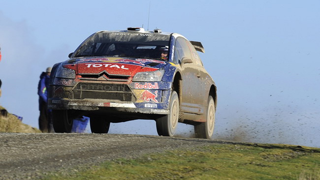 Galles, PS17: Loeb allunga su Solberg