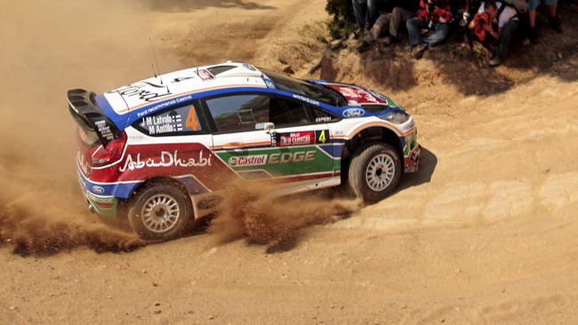 Sardegna, PS9: Latvala riparte a razzo