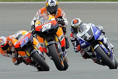 Stoner deve essere aiutato da Pedrosa, oppure no?